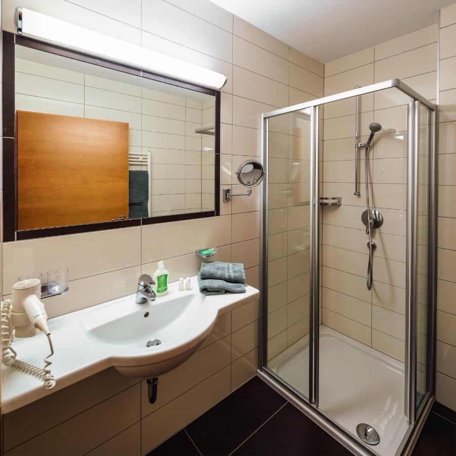 Hotel Alpenroyal Fiss Luaran gambar